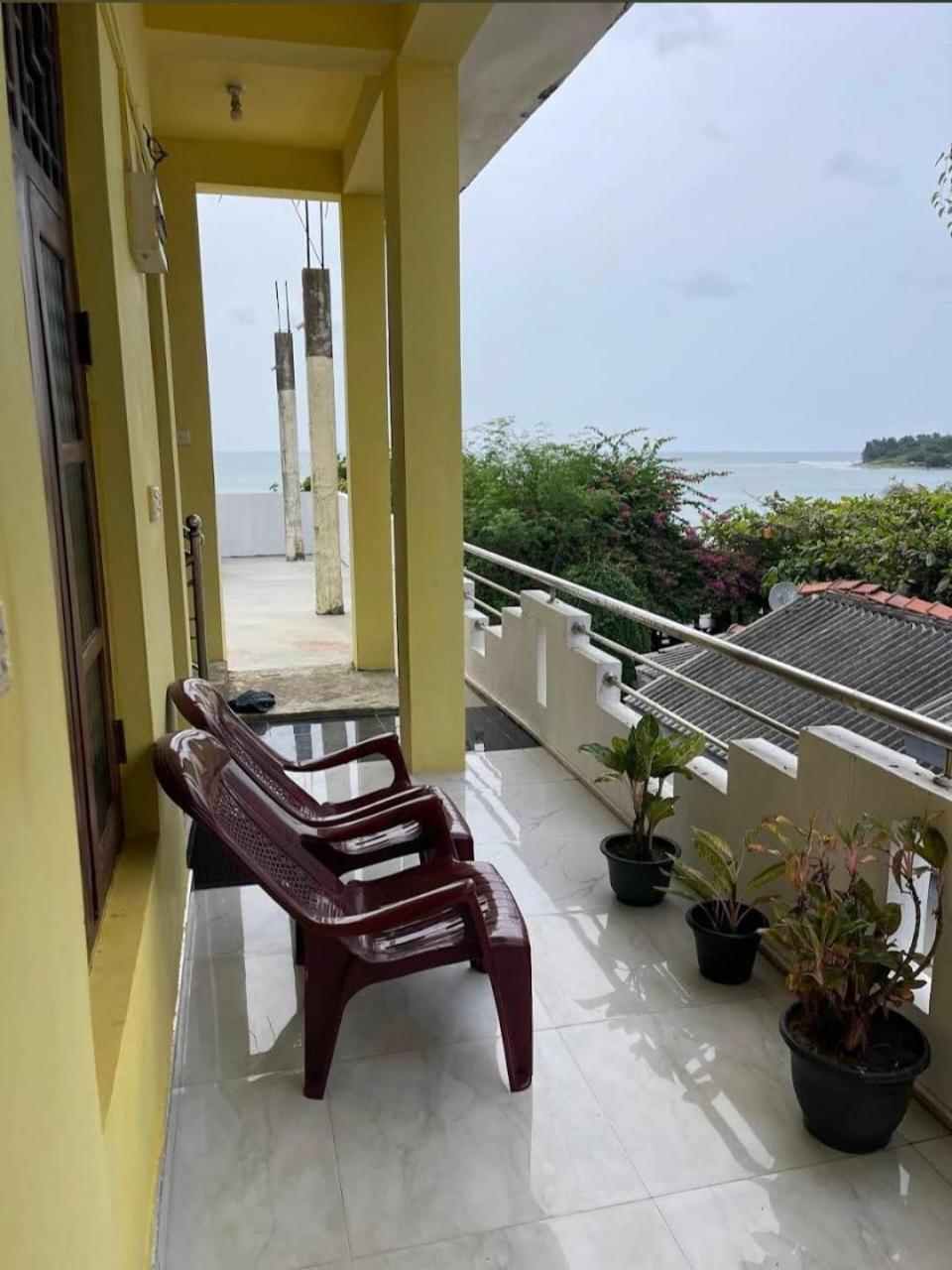 Appartement Benzai Surf à Baie d'Arugam Extérieur photo